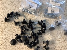 Small kitchen black cupboarddoor knobs (36)