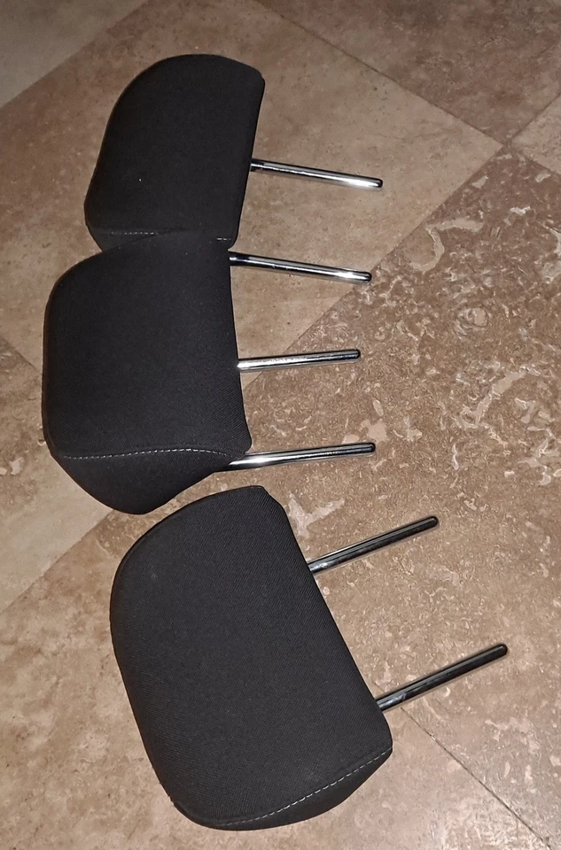 2014-2016 Kia Forte5 Hatchback Rear Seat Head Rest Cloth Black Set of 3 Foto 4 de 4