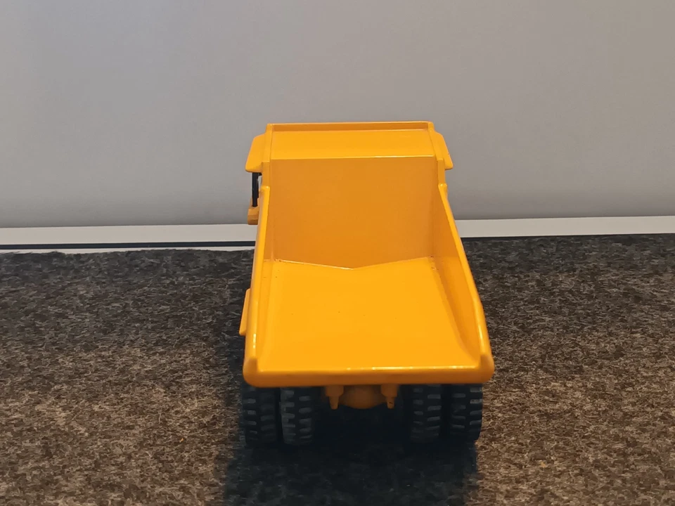 JOAL - CAMION TOMBEREAU DUMPER CATERPILLAR 773B - ECHELLE 1/70 - Photo 4/4