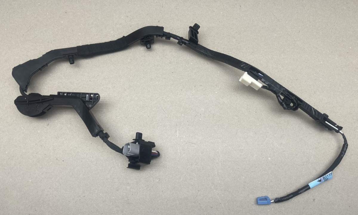 10-15 LEXUS IS250C IS350C CONVERTIBLE ROOF LEFT SIDE WIRE HARNESS 82172-53010