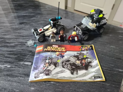 100% Complete LEGO 76030 Super Heroes Avengers Hydra Showdown W/instructions
