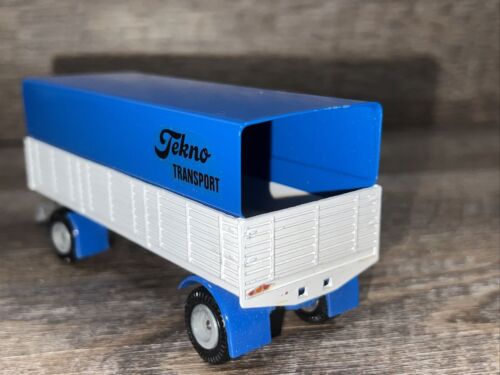 VTG Tekno 425 Volvo F89 TEKNO Truck & Trailer 452 Matching Set - Picture 18 of 24