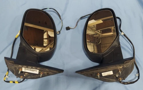 Take Off OEM GM Chevy 3500 HD 2009 Driver & Passenger Mirrors- 20809947/20862099