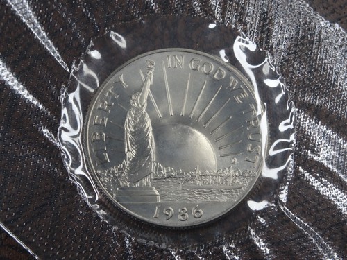 1986-D Statue of Liberty BU Unc Half Dollar US Mint Coin 50C OGP Box & COA - Picture 2 of 5