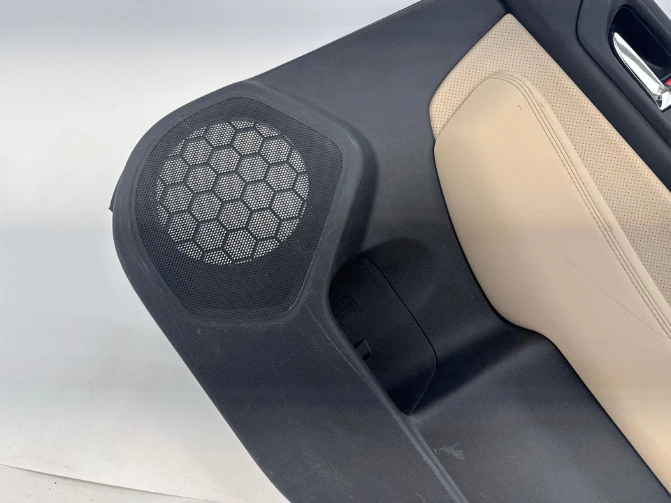 Panel de moldura de puerta trasera derecha Subaru Outback Legacy 2015-2019 usado fabricante original Foto 3 de 4