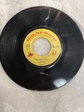 Vintage 1960s 45rpm Peter Pan Record Of Arnold Stang Singing The Happy Hippo