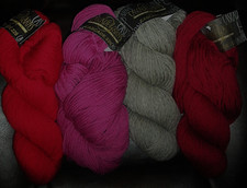4 SKEINS CASCADE 220 YARNS MIXED COLORS 100 PERUVIAN HIGHLAND WOOL
