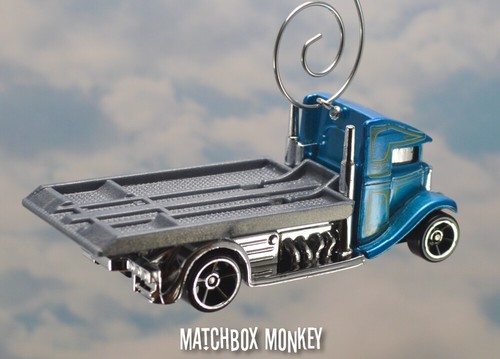 Custom Flatbed Tow Truck Christmas Ornament 1/64 Adorno Flat Bed Towing NEW - Picture 5 of 8
