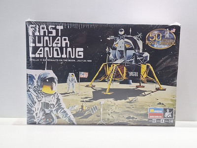 Monogram First Lunar Landing Apollo 11 50th Anniversary Model 85-5094 Scale 1:48