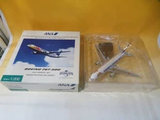 ANA B767-300 Woody Jet 1/200 Diecast Model USJ Edition Excellent Condition JAPAN