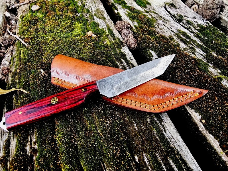 Hand Forged Japanese tanto knife mini blade with leather case