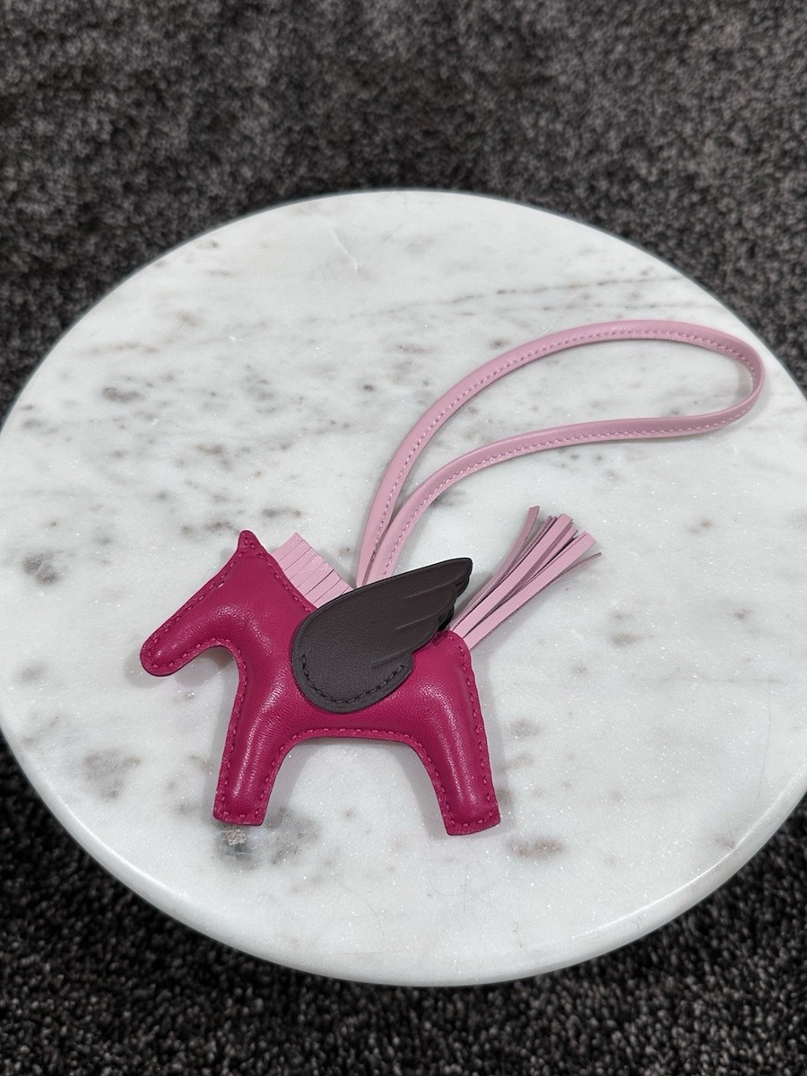 タイムSALE！レアHERMESピンク バッグチャーム SALE Hermes Pink/Red Leather MM Rodeo Pegasus Horse Bag Charm | eBay