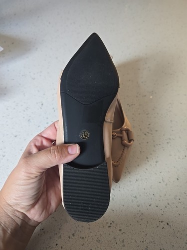 Leather Ballet Flats Metal Hardware Size EU 35 New Super Soft - Picture 9 of 10