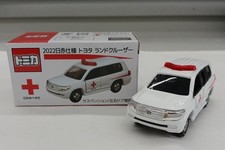 Takara Tomy Arts (White x Red) 1/65 2022 Red Cross specification Land Cruiser