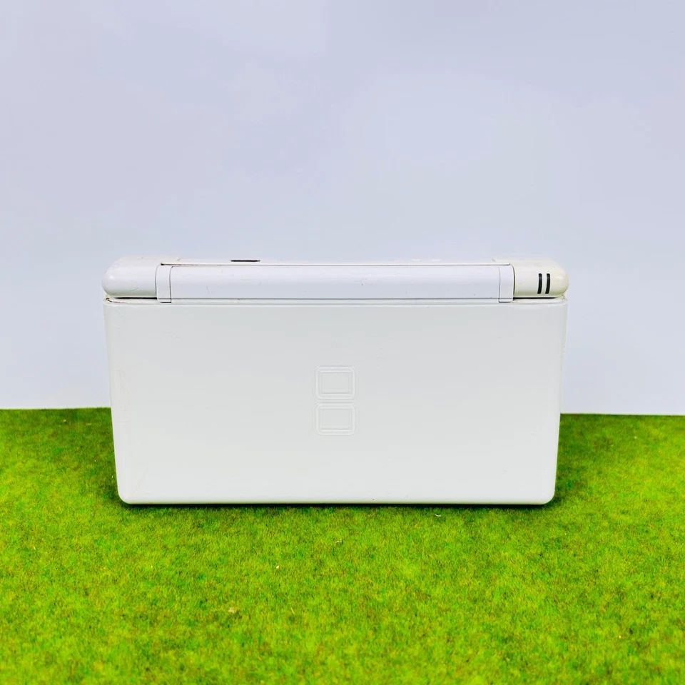 CONSOLE NINTENDO DS LITE BIANCO 💎+ CARICATORE e PENNA E GIOCO TESTATO 🎁 - Immagine 2 di 4
