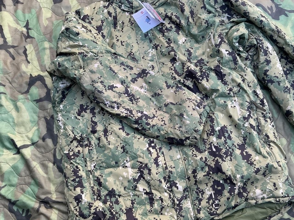 Navy SEAL Military Surplus Wild Things AOR2 Extreme Cold Parka Jacket ...