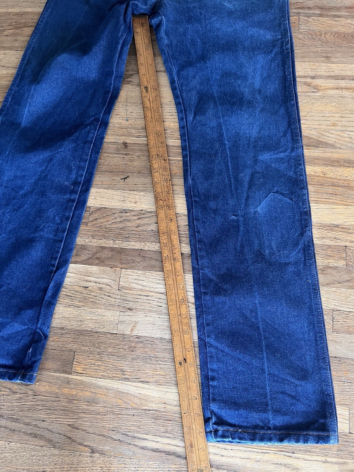 Wrangler 13MWZ Jeans Men's (Fits 32X32) Cowboy Cut Rodeo Distressed Blue Denim thumbnail 12