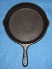 Vintage Unmarked Wagner Ware?? Cast Iron Skillet 10.5" #8 K Handle⭐