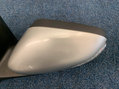 07-11 Volvo S40 V50 Left Drivers Rear View Mirror 426 Silver