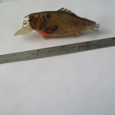 FISHING LURE TOM MANN 3"   SHAD-R-MANN  GREAT COLOR MAY NOT HAVE BEEN USED