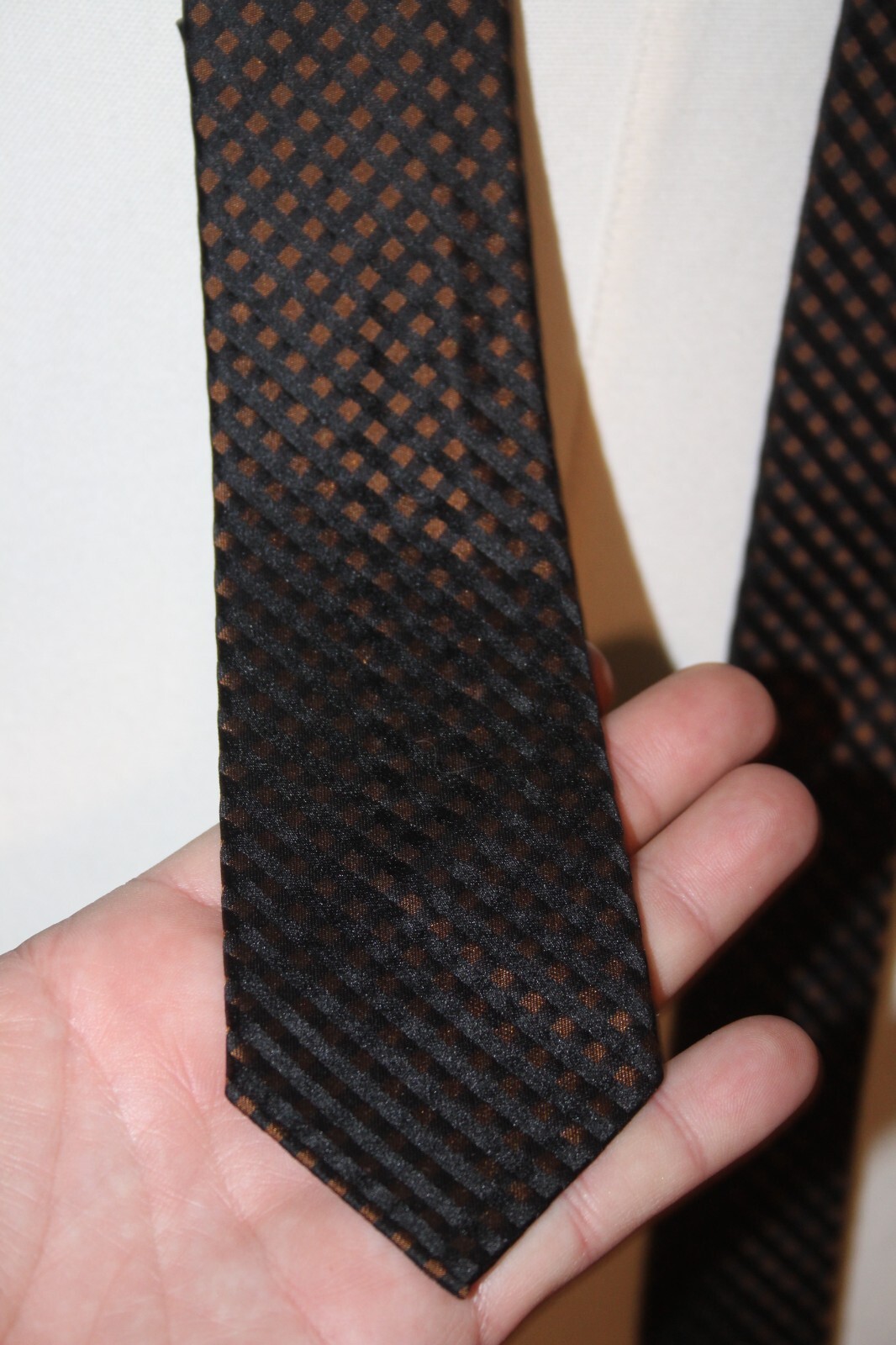 Picture 2 of 8