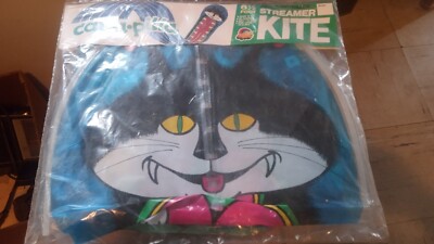 Vtg Kite Spectra Streamer Star CAT-A-Pilla Ready To Fly Keel Controlled 6.5 ft 