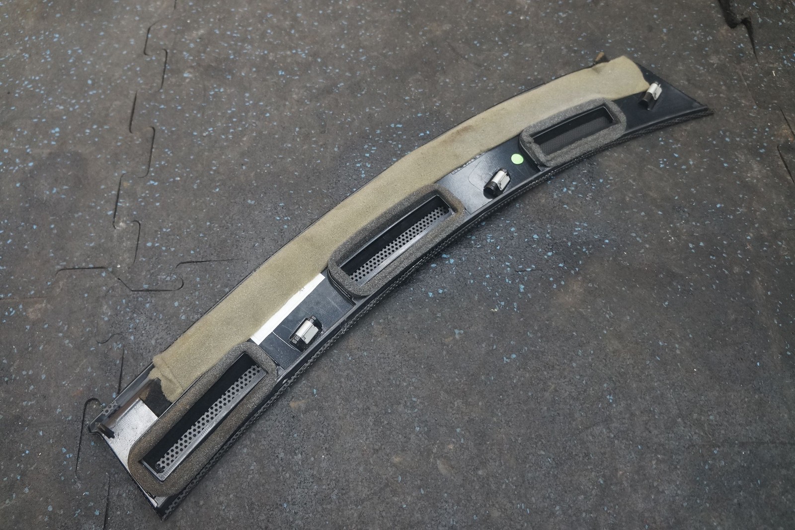 Dash Left Upper Defrost Vent Grille Trim Panel 80801700 Ferrari California 2010