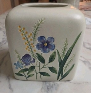 Christian Book Distributors “Whatever” Tissue Box Holder Philippians 4:8 NIB