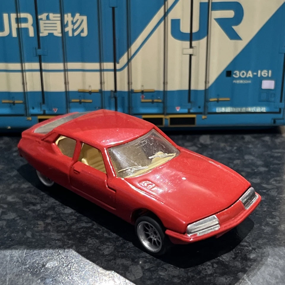 Matchbox Citroen SM Personalizado Con pilotos reales Foto 4 de 4