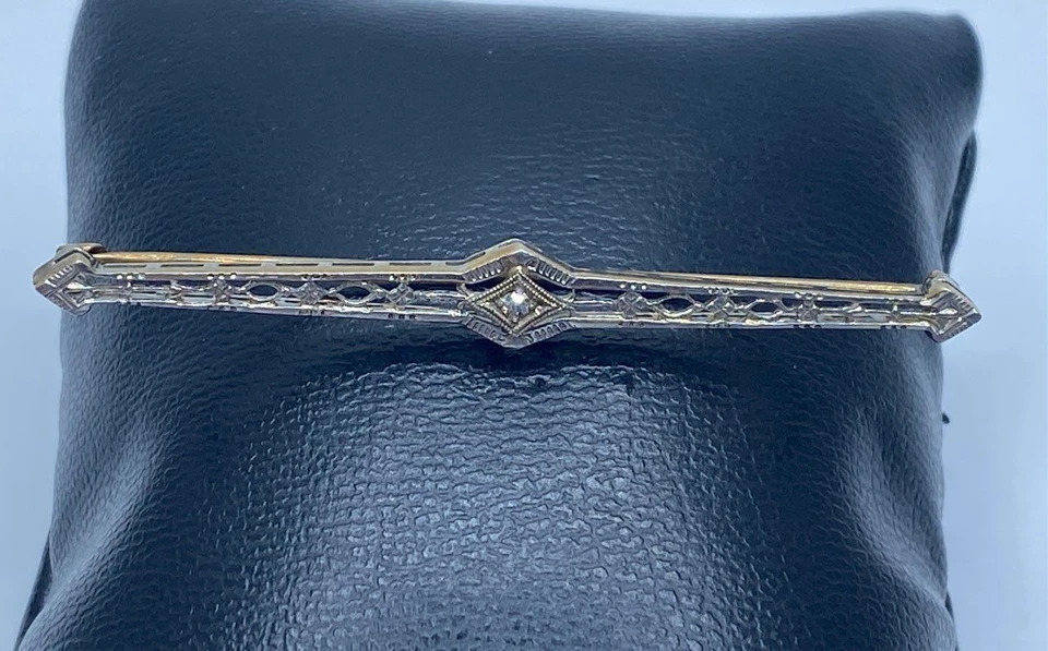 Broche de barra de trabajo abierta de platino de oro de 14 quilates y diamantes 2,6 g Foto 4 de 4