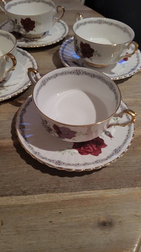 Royal Stafford Bone China Roses To Remember 4er Set Suppentassen und Untertassen selten - Bild 3 von 15