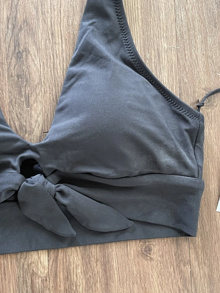 Robin Piccone Women's Black Ava Tie Front Bikini Swimsuit Top Size Large NWT - Image 3 of 4