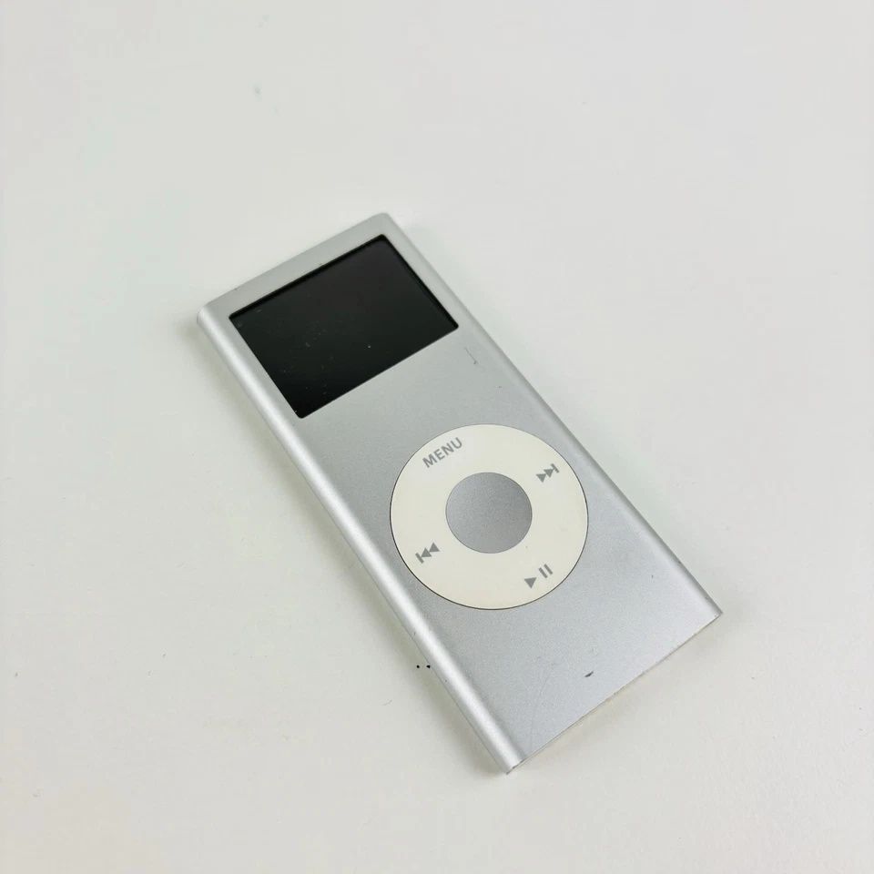 Apple iPod Nano 2.Generation 2GB A1199  Silber MA477ZD/A in OVP Ungetestet - Bild 2 von 4