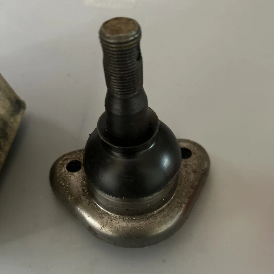 Conjunto de rótula N.O.S 1961-62 Ford Galaxie, Starliner, Sunliner  Foto 3 de 4