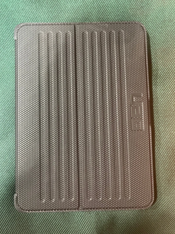 Urban Armor Gear UAG Metropolis Folio Case For iPad 5th & 6th Gen (9.7") Black - Image 2 of 4