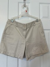 Ann Taylor Loft Shorts 6  Ivory Size 4 W/Button Closure
