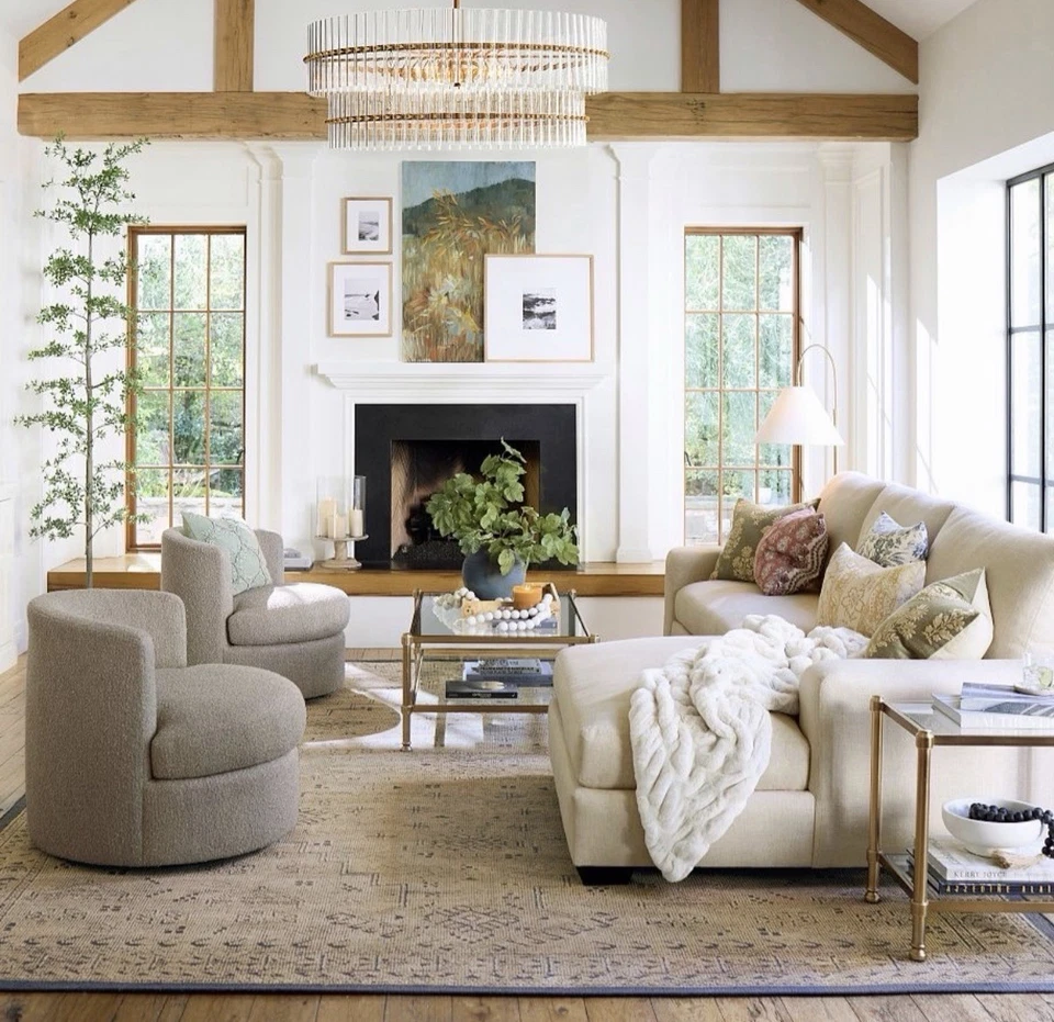 Luxurious Faux Fur Ruched Throw Blanket – Soft & Cozy Accent - Image 3 of 4