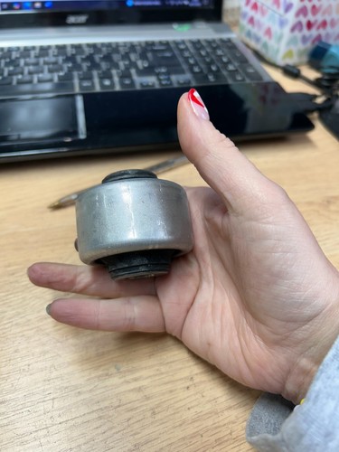 Trailing Arm Bush Peugeot 206 Hatchback CC SW Saloon Van 98-12 Lemforder K1-5 - Picture 2 of 3