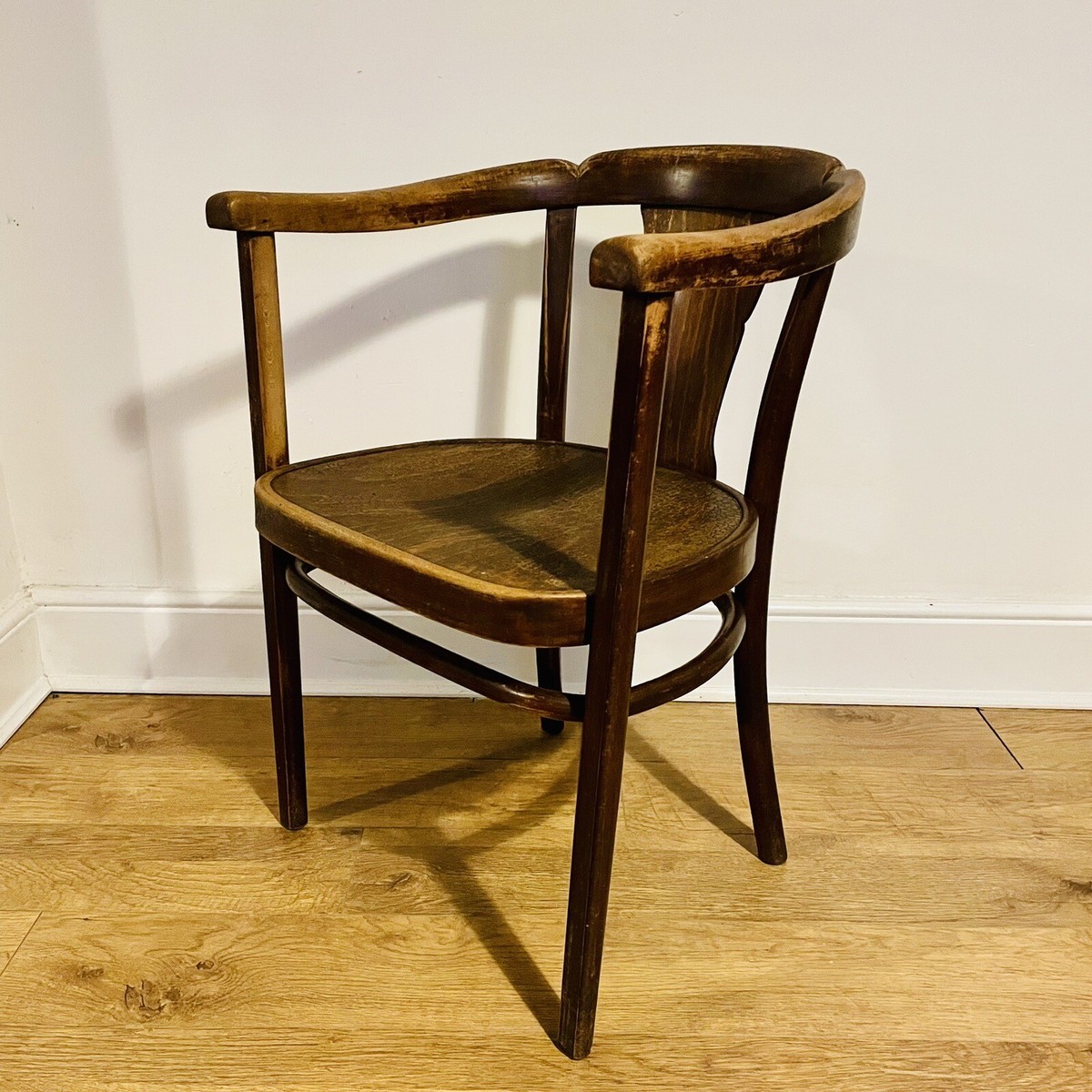 TON bentwood chair ② Thonet Model A878F Art Deco Chair 255 Crocodile Embossed