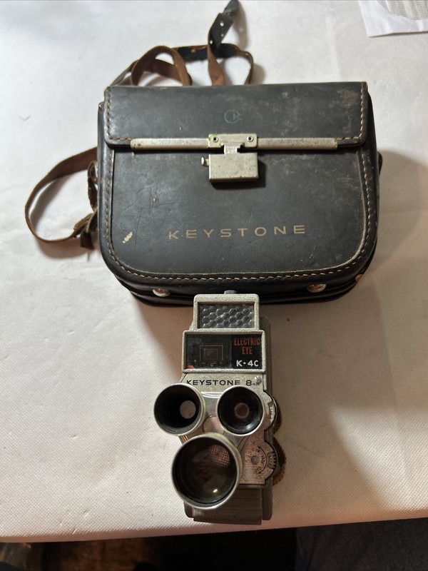 VINTAGE KEYSTONE K-4C 8mm film camera ELECTRIC EYE TRIPLE LENS MODEL WITH CASE