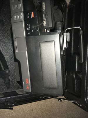 Vintage Zenith Full-Size VHS Camcorder Model VM7050 w/ Case