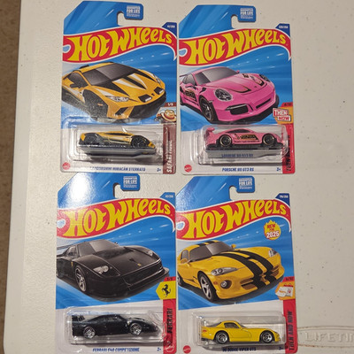 Hot Wheels Safari Ride Then & Now 4-Car Set Ferrari/Lamborghini/Porsche/Dodge