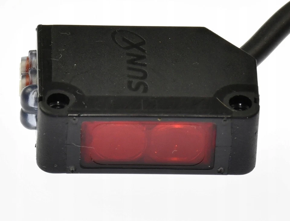 Panasonic CX-491-P Optical NPN Sensor with Reflective Screen  - Image 2 of 4