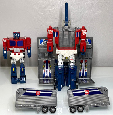 POWERMASTER OPTIMUS PRIME W/APEX ARMOR - Transformers G1 Commemorative Series II