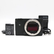 Sigma fp L Mirrorless Digital Camera 61 MP Bo...