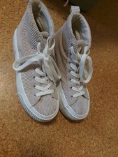 Damenschuh 38 Beige Cort Graceland