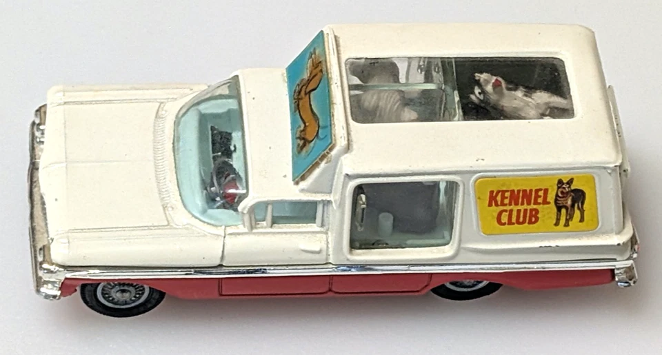 Excellent Vintage Corgi Toys 486 Chevrolet Impala Kennel Club Wagon Car W/ Dogs - Image 2 of 4