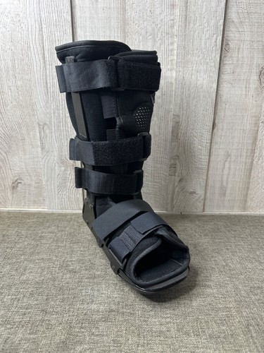Breg Womens Size Small (5-6) Open Toe Black Walker Boot Adjustable Straps