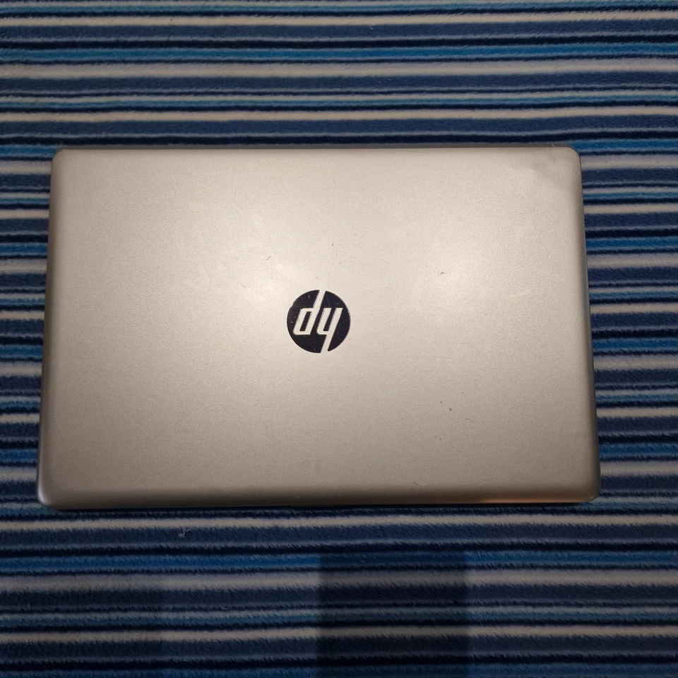 HP 15-bs080na,  i7 , 15.6 ", Windows 11, 256Gb M2 SSD + 1Tb HDD,  12Gb DDR4 RAM - Image 4 of 4