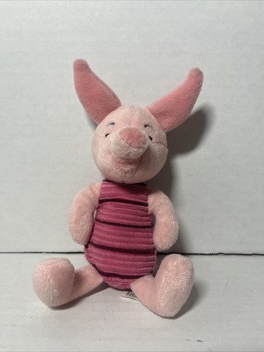 Disney World Park WINNIE POOH Vintage Piglet Stuffed bean bag Plush 8”